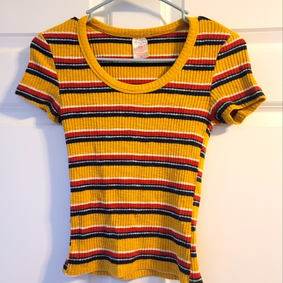 Cute shirt - Picture 1 of 3